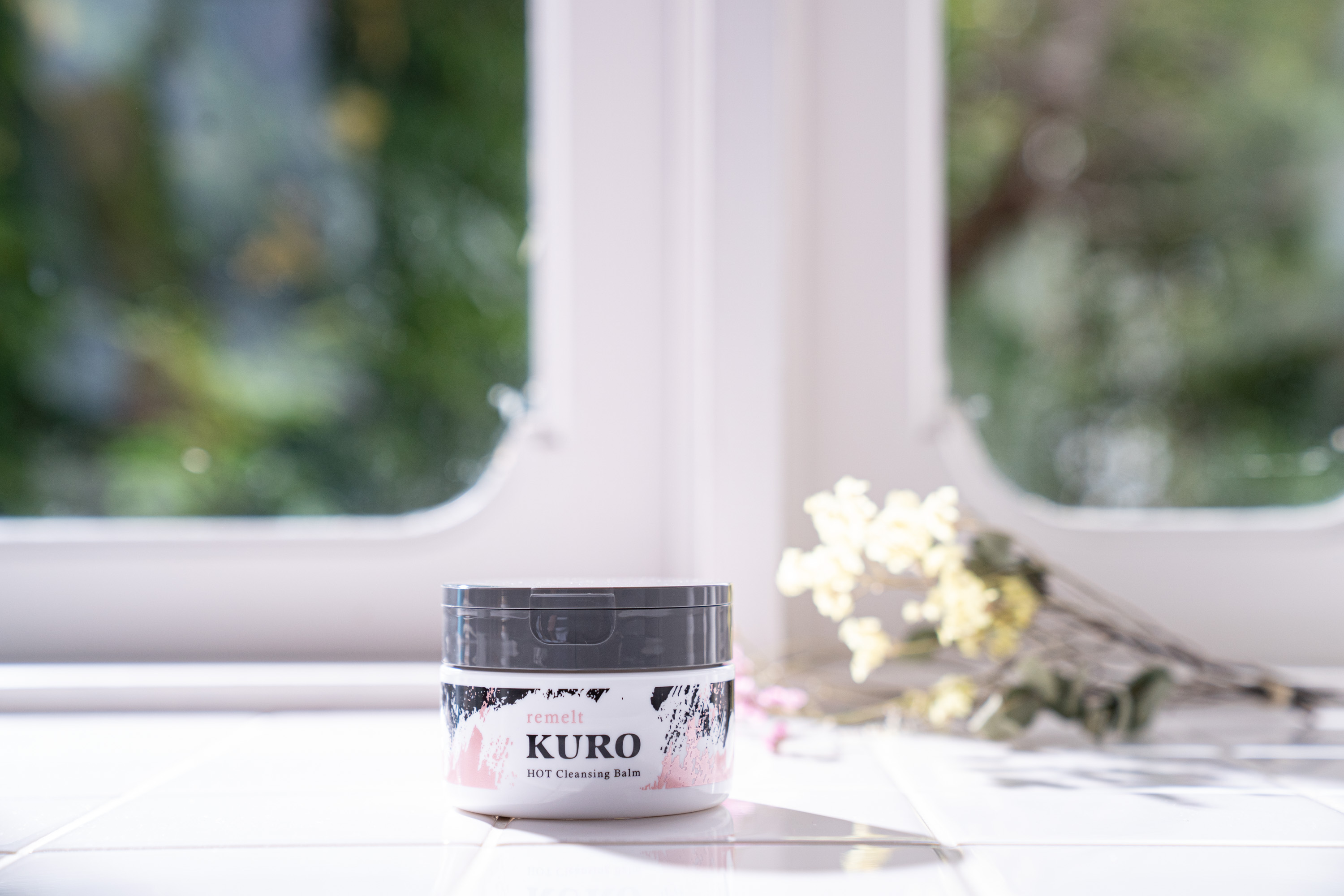 「remelt　KURO Hot Cleansing Balm(リメルト クロ　ホットクレンジングバーム)」